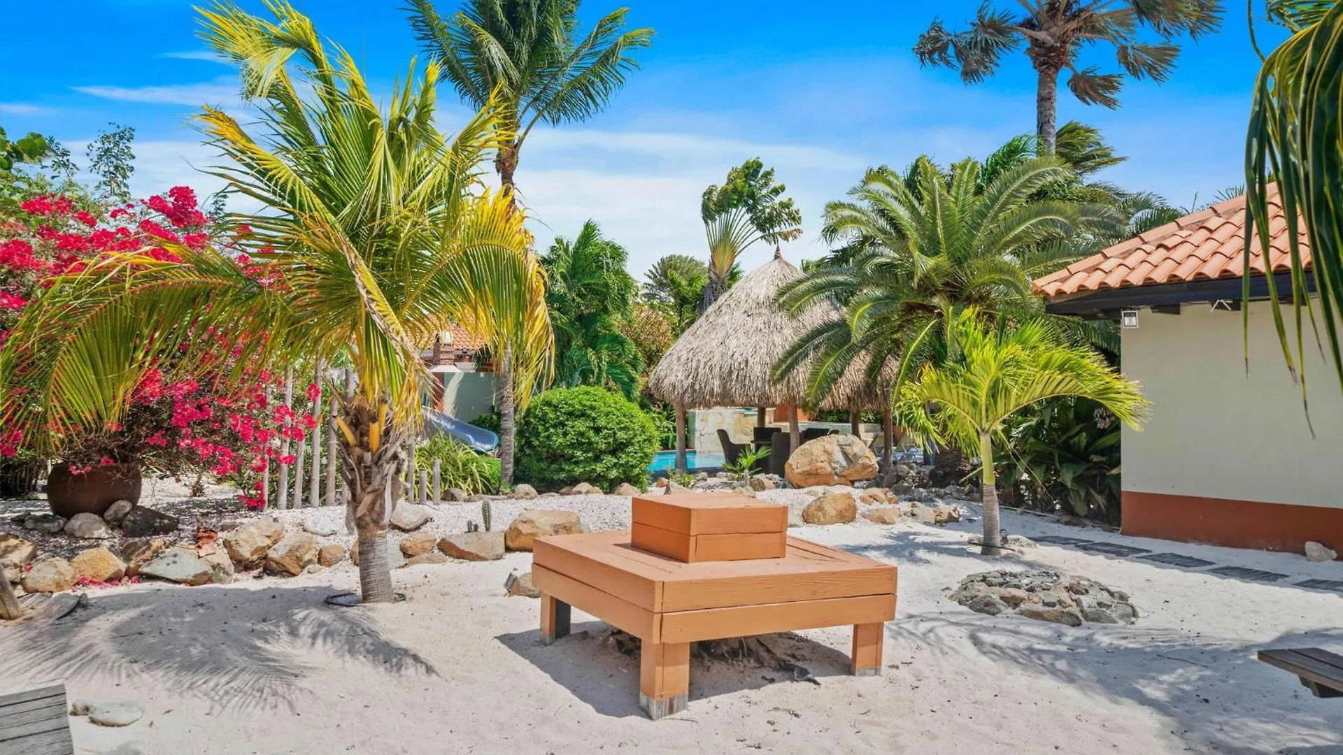 Villa Pool Villajacuzzifree Utilities3Minpalm Beach Noord