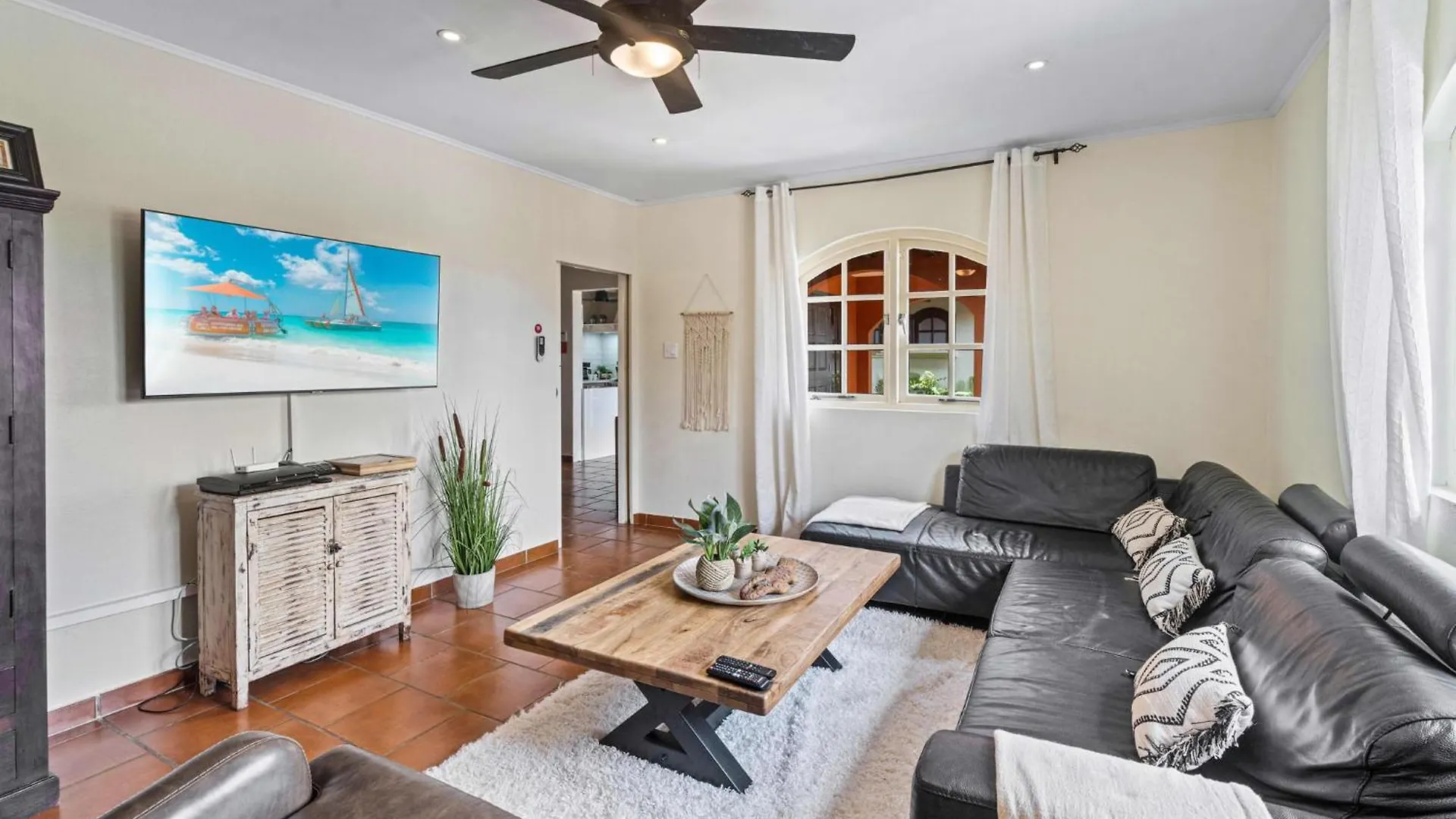 Pool Villajacuzzifree Utilities3Minpalm Beach Noord