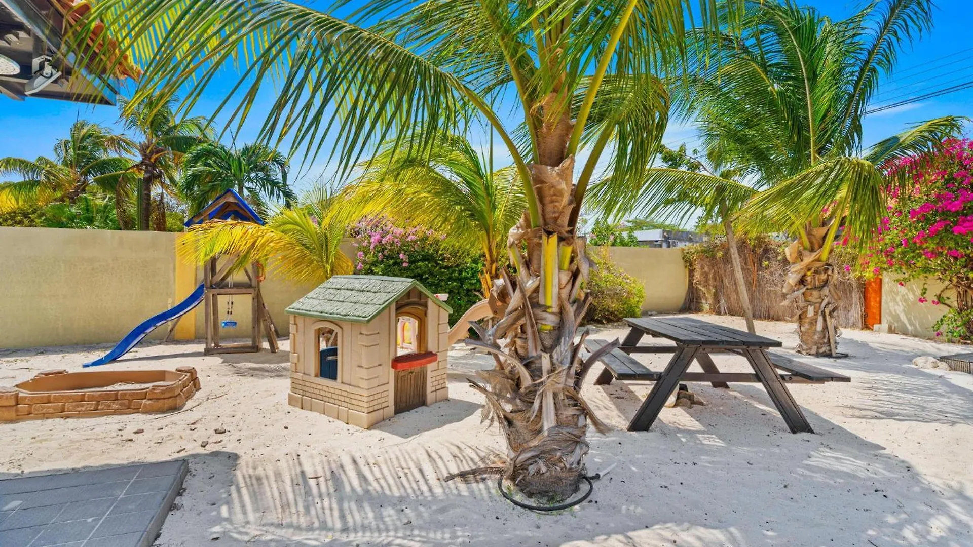 Villa Pool Villajacuzzifree Utilities3Minpalm Beach Noord